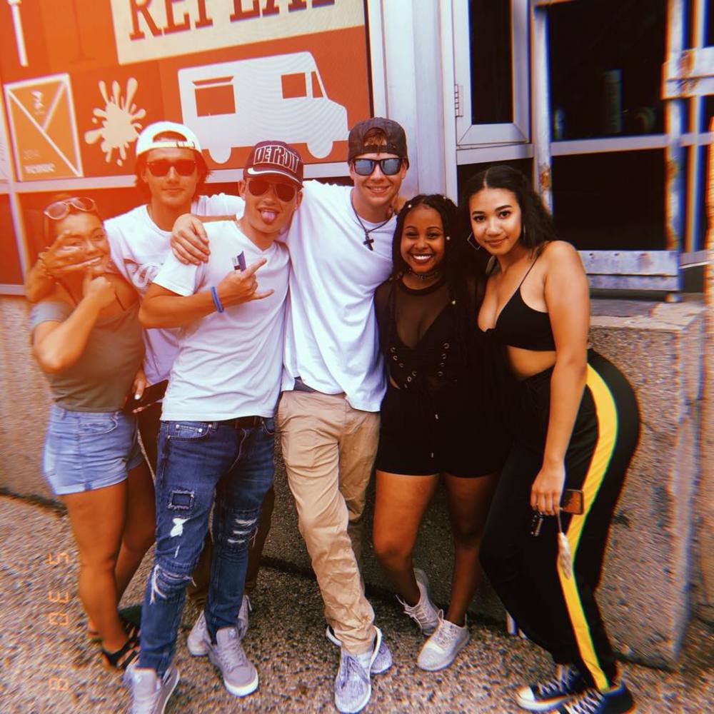 Meet your Posher, Tommy